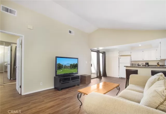 MLS: OC23016550 Condo For Sale