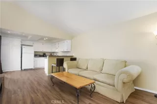 Photo #2: OC23016550 Listing 