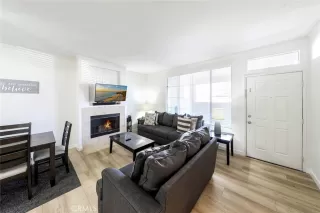 Photo #1: OC23016812 Listing 