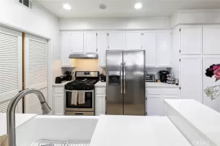 Photo #6: OC23016812 Listing 