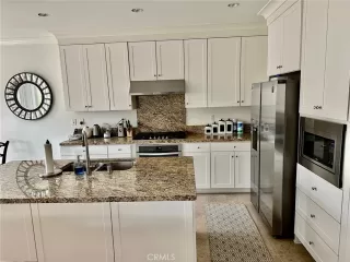 Photo #5: OC23017288 Listing