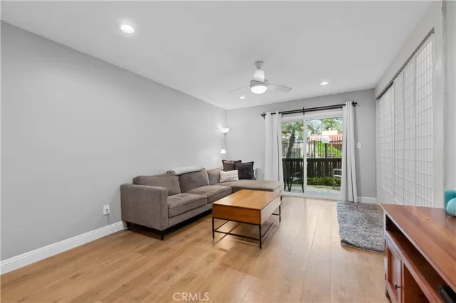 MLS: OC23017331 Condo For Sale