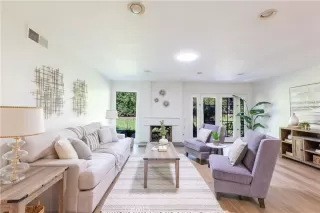 Photo #3: OC23017346 Listing