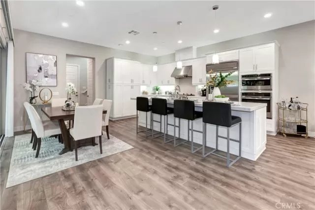 MLS: OC23017422 Condo For Sale