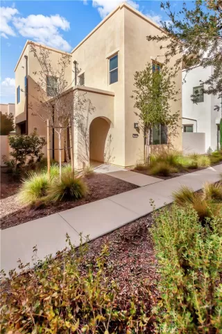 Photo #6: OC23017422 Listing