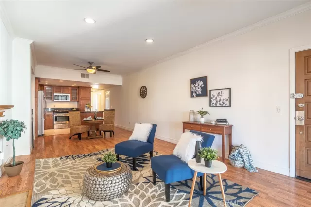 MLS: OC23017732 Condo For Sale