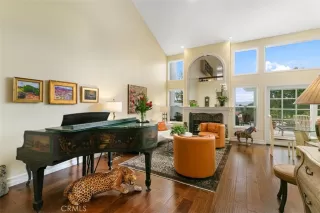 Photo #5: OC23018226 Listing 