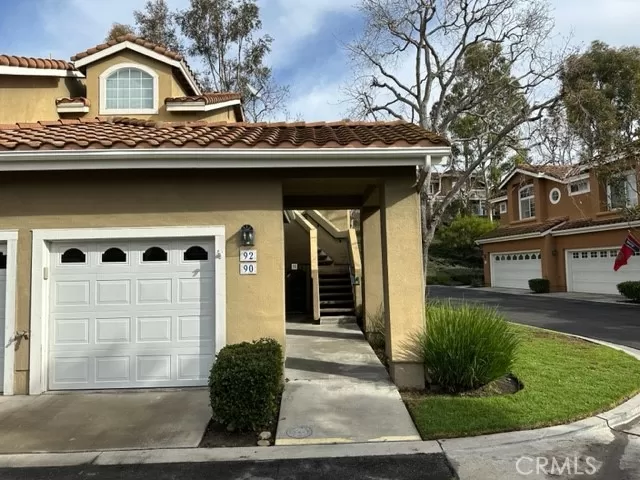 MLS: OC23018259 Condo For Sale