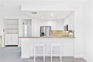 Photo #1: OC23018634 Listing 