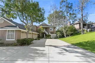 Photo #6: OC23018811 Listing