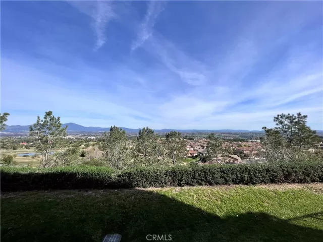 MLS: OC23018833 Condo For Sale