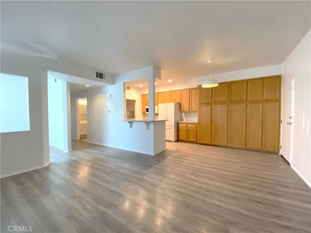 MLS: OC23019617 Condo For Sale