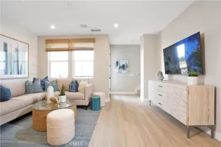 Photo #6: OC23019697 Listing 