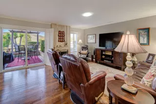 Photo #5: OC23019861 Listing