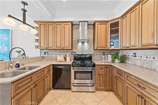 Photo #6: OC23020434 Listing 