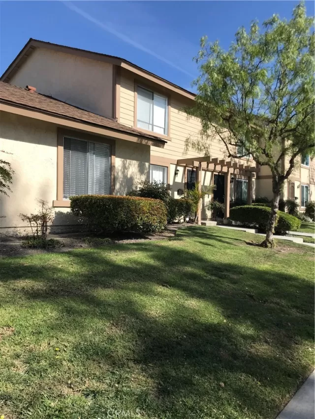 MLS: OC23020458 Condo For Sale