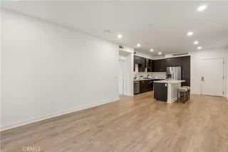 Photo #5: OC23020502 Listing