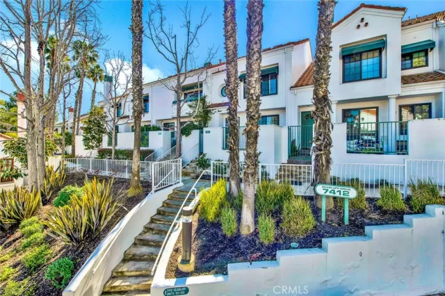 MLS: OC23020702 Condo For Sale