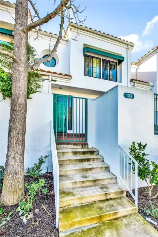 Photo #2: OC23020702 Listing 