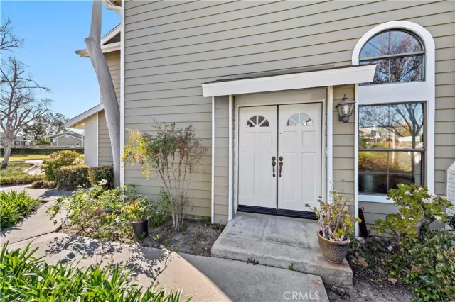 MLS: OC23021036 Condo For Sale