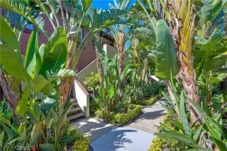 Photo #3: OC23021458 Listing 