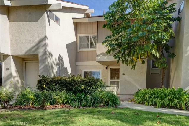 MLS: OC23021490 Condo For Sale