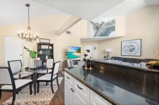 Photo #2: OC23021641 Listing 