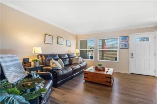 Photo #4: OC23022052 Listing