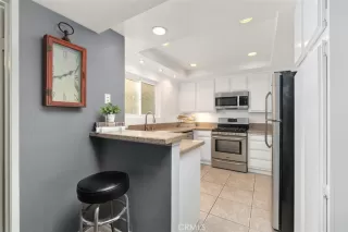 Photo #6: OC23022208 Listing 