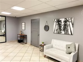 Photo #4: OC23022307 Listing 