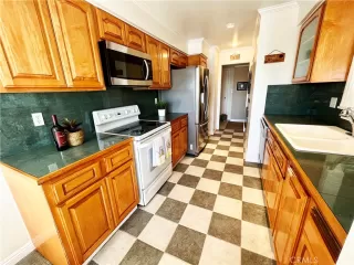 Photo #6: OC23022307 Listing 