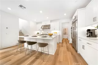 Photo #6: OC23022658 Listing