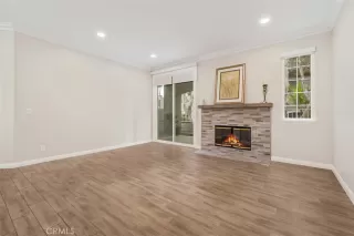 Photo #5: OC23022965 Listing 