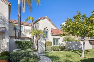 Photo #1: OC23023216 Listing