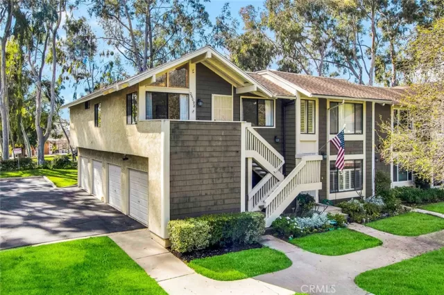 MLS: OC23023323 Condo For Sale