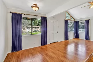 Photo #6: OC23023323 Listing 