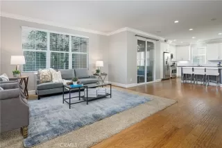 Photo #1: OC23023343 Listing 