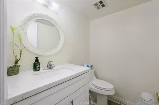 Photo #4: OC23023426 Listing