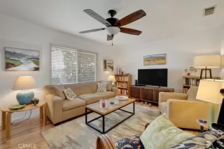 Photo #2: OC23023633 Listing