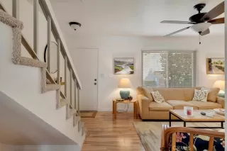 Photo #4: OC23023633 Listing