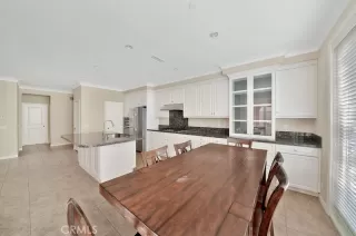 Photo #4: OC23023755 Listing