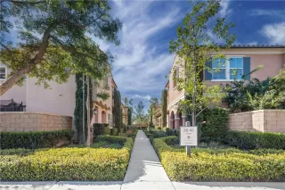 Photo #1: OC23023789 Listing