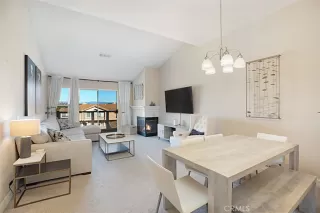 Photo #5: OC23024057 Listing 