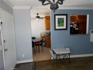 Photo #4: OC23024157 Listing