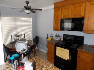 Photo #5: OC23024157 Listing