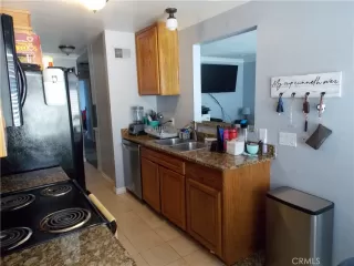 Photo #6: OC23024157 Listing