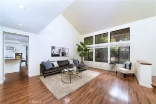 Photo #5: OC23024413 Listing 