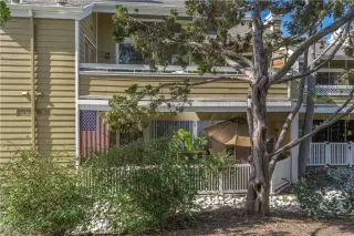 Photo #2: OC23024790 Listing