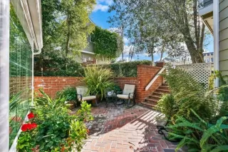 Photo #2: OC23025029 Listing 