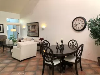 Photo #5: OC23025159 Listing